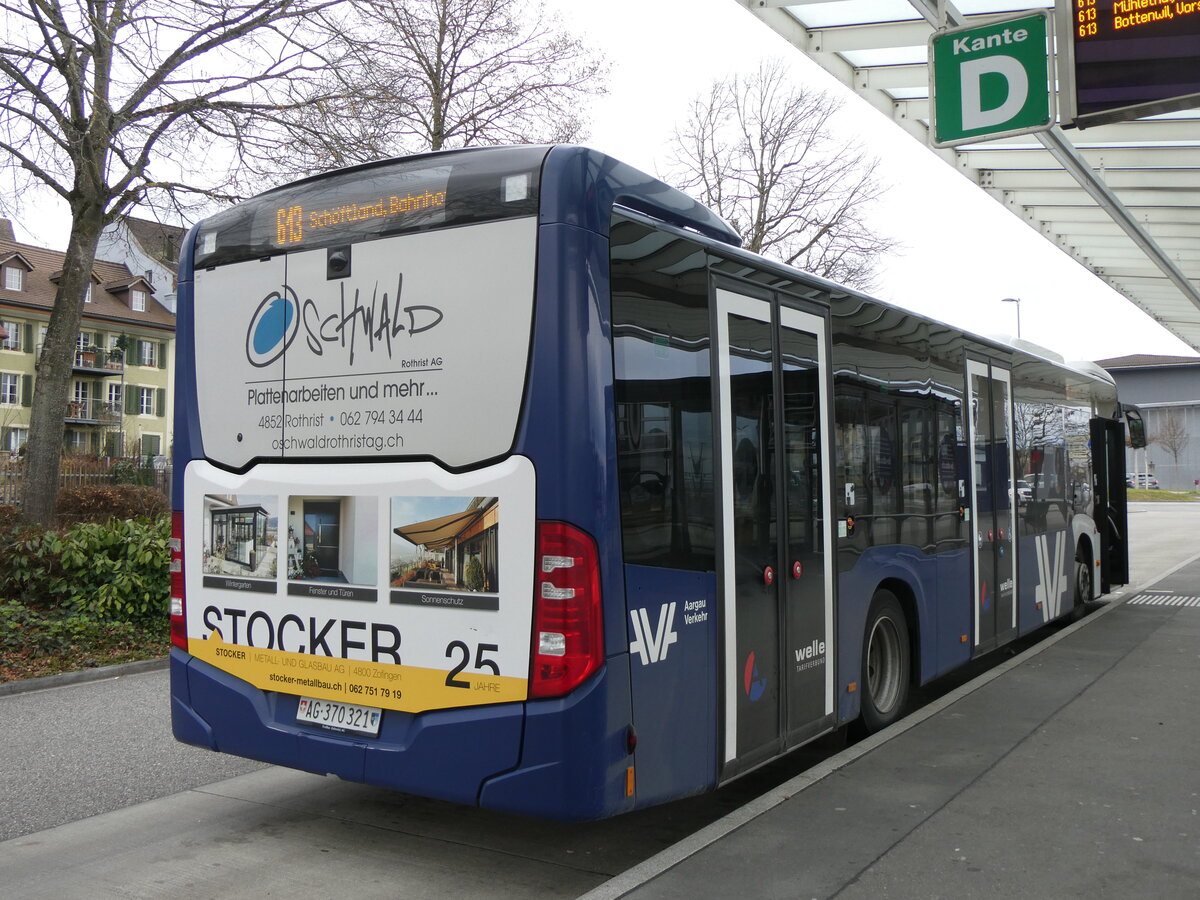 (269'733) - Limmat Bus, Dietikon - AG 370'321 - Mercedes am 10. Dezember 2024 beim Bahnhof Zofingen