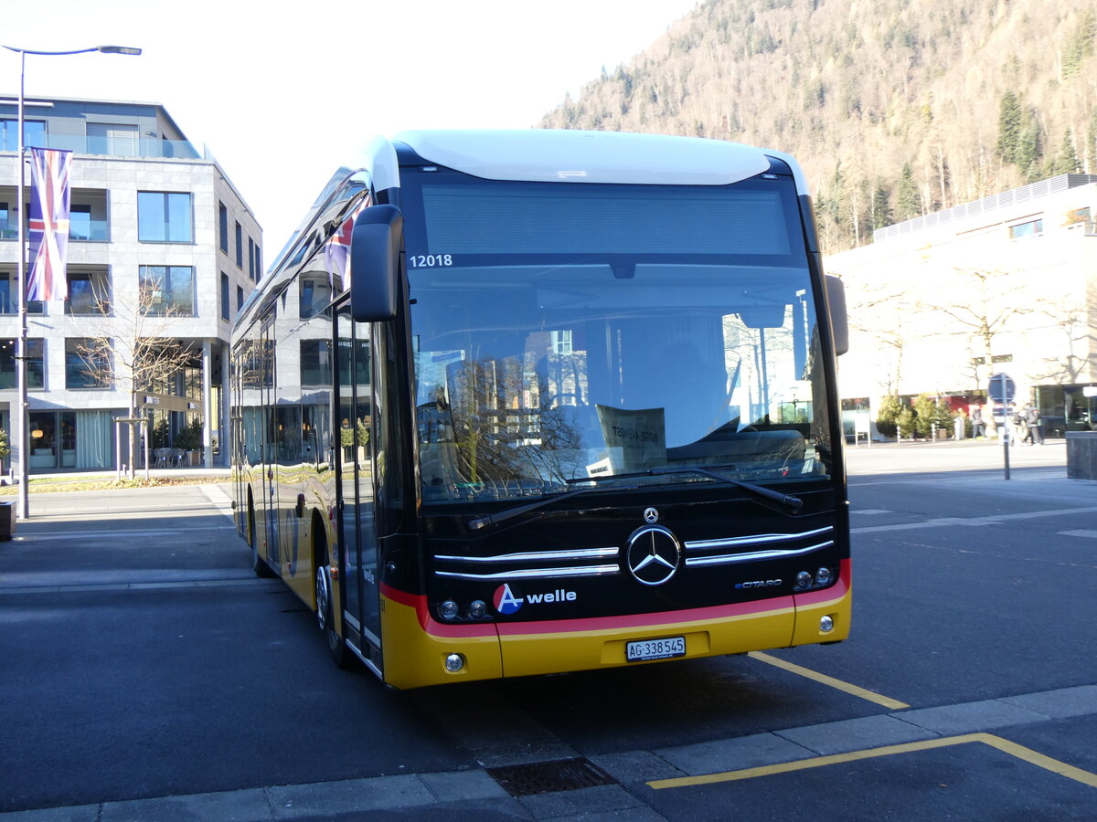 (269'885) - Voegtlin-Meyer, Brugg - Nr. 151/AG 338'545/PID 12'018 - eMercedes am 16. Dezember 2024 beim Bahnhof Interlaken Ost (Einsatz PostAuto)