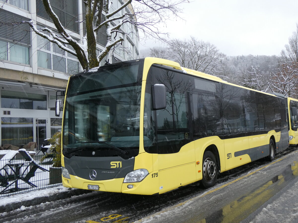 (270'132) - STI Thun - Nr. 175/BE 752'175 - Mercedes am 23. Dezember 2024 bei der Schifflndte Thun