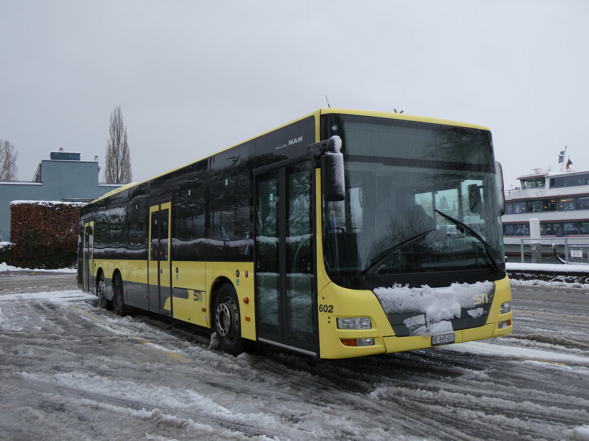 (270'136) - STI Thun - Nr. 602/BE 865'602 - MAN am 23. Dezember 2024 bei der Schifflndte Thun