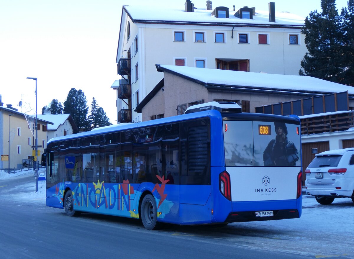 (270'260) - Engadin Bus, St. Moritz - Nr. 91/GR 156'991 - MAN am 27. Dezember 2024 beim Bahnhof Zuoz