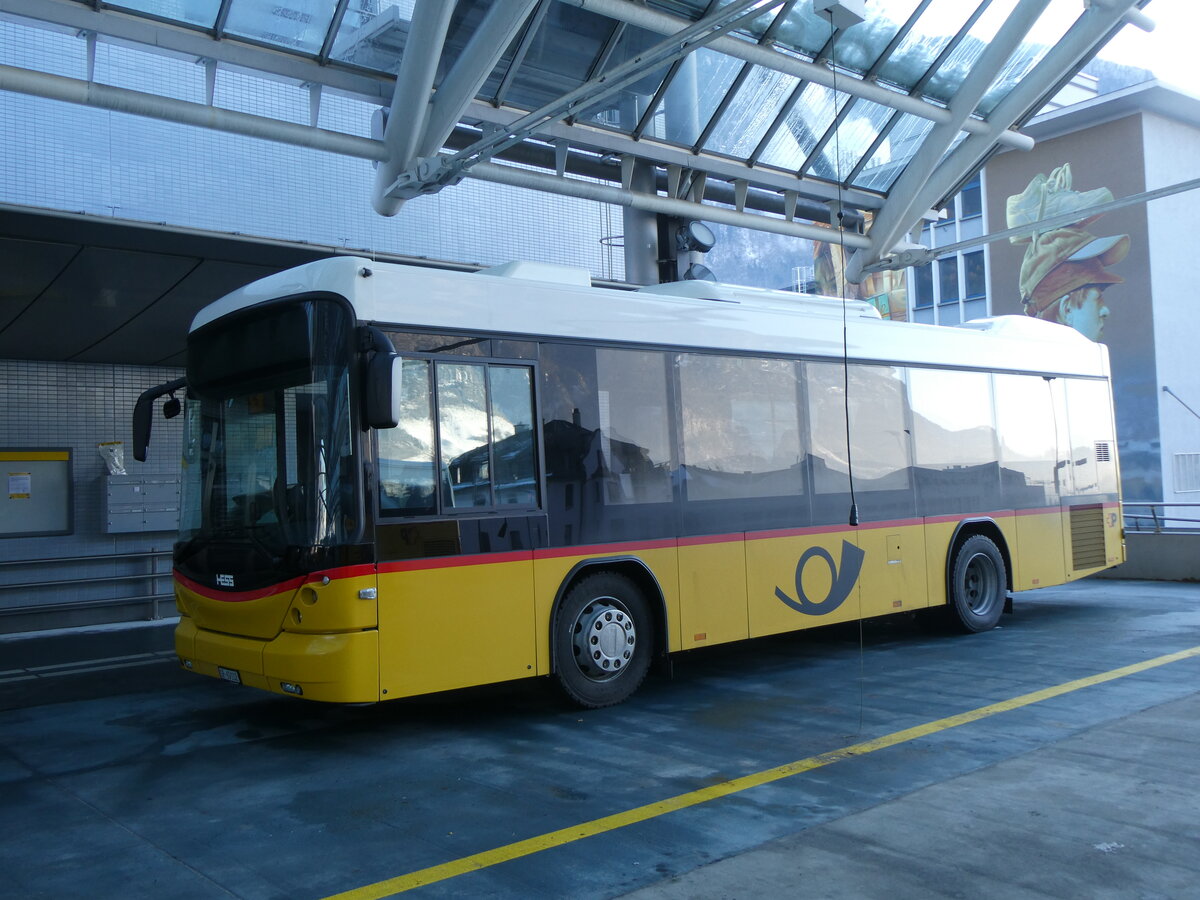 (270'299) - PostAuto Graubnden - GR 69'102/PID 11'626 - Scania/Hess am 27. Dezember 2024 in Chur, Postautostation