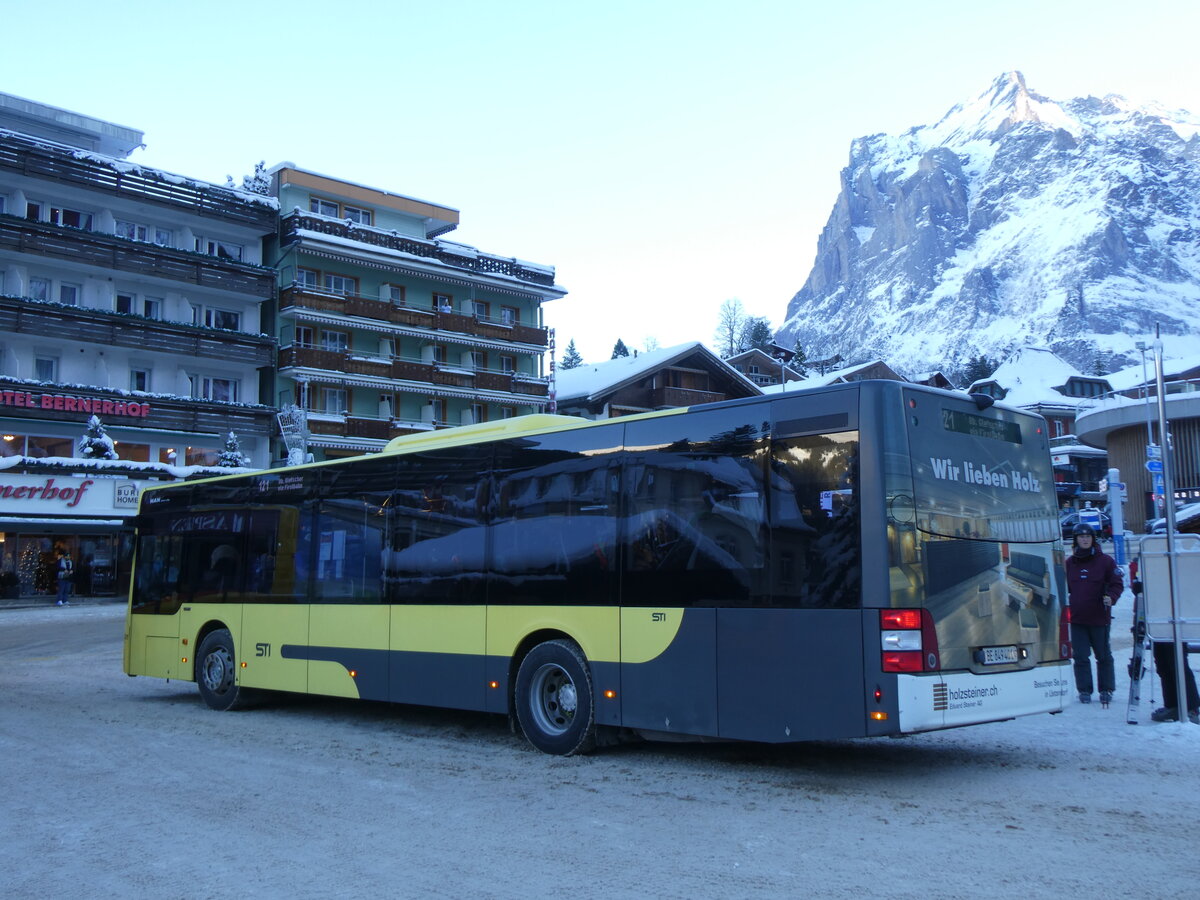 (270'315) - STI Thun - Nr. 401/BE 849'401 - MAN am 29. Dezember 2024 beim Bahnhof Grindelwald