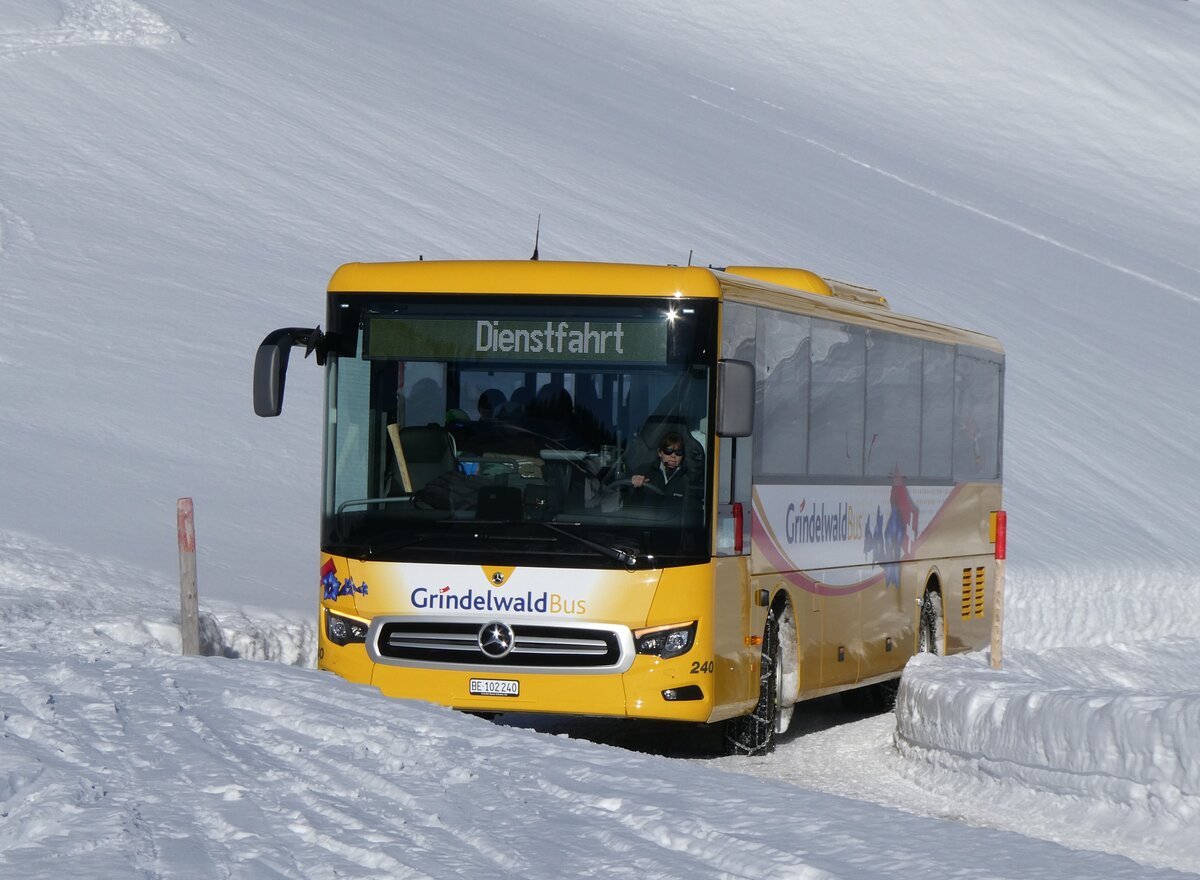 (270'378) - GrindelwaldBus, Grindelwald - Nr. 240/BE 102'240 - Mercedes am 29. Dezember 2024 auf der Bussalp