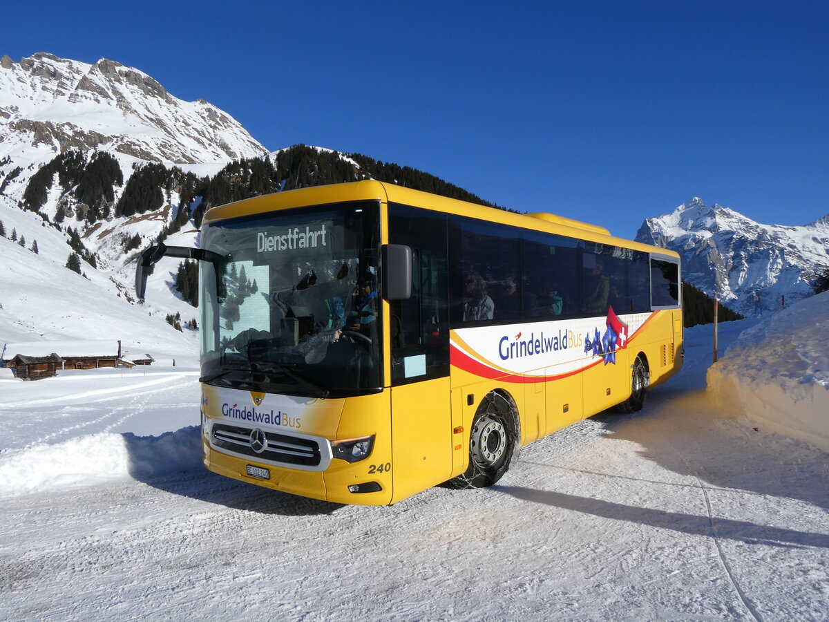 (270'386) - GrindelwaldBus, Grindelwald - Nr. 240/BE 102'240 - Mercedes am 29. Dezember 2024 auf der Bussalp