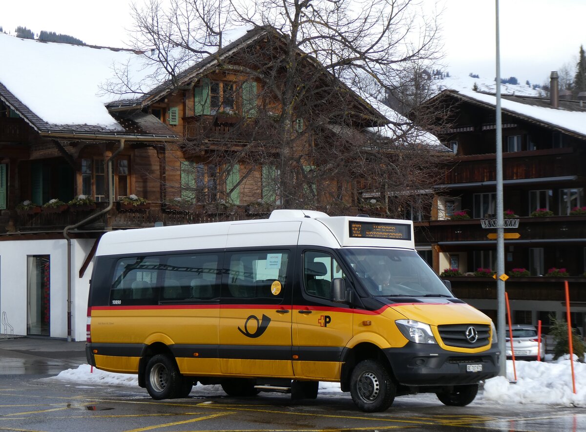 (270'701) - PostAuto Bern - BE 707'972/PID 11'890 - Mercedes (ex Kbli, Gstaad) am 6. Januar 2025 beim Bahnhof Gstaad