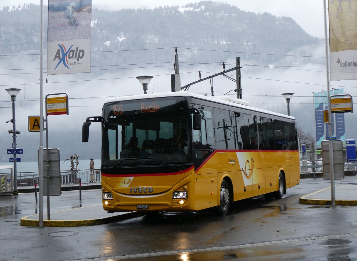 (270'801) - Flck, Brienz - Nr. 9/BE 156'358/PID 10'644 - Iveco am 10. Januar 2025 beim Bahnhof Brienz