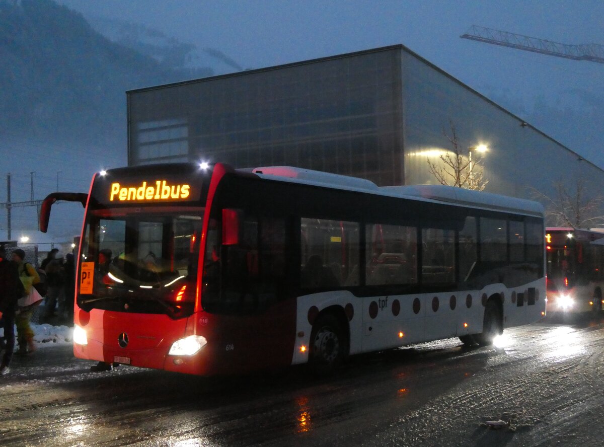 (270'813) - TPF Fribourg (Wieland 116) - Nr. 614/FR 300'318 - Mercedes (ex Nr. 1015) am 11. Januar 2025 beim Bahnhof Frutigen