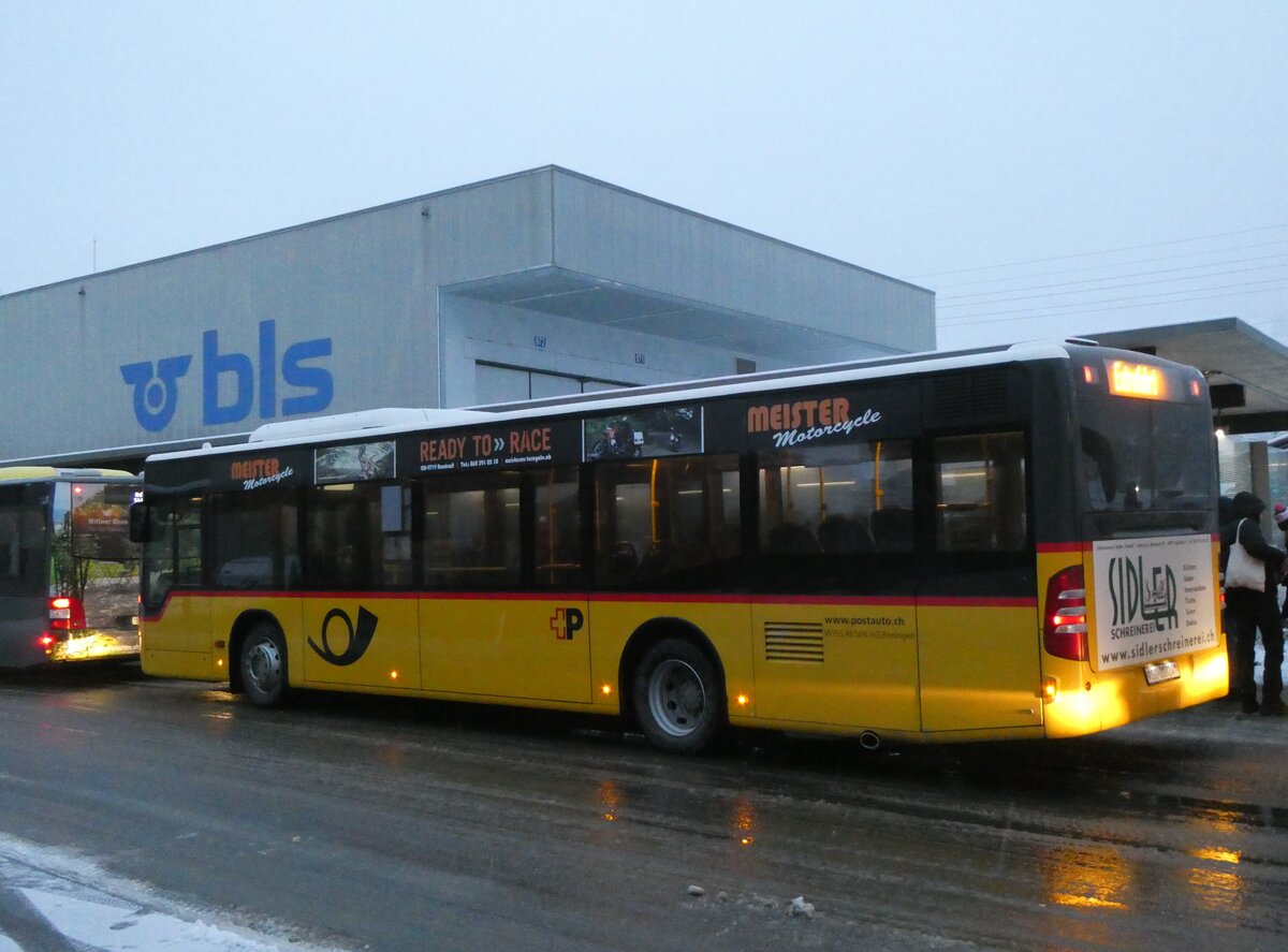 (270'835) - Wyss, Boningen - Nr. 60/SO 21'724/PID 5688 - Mercedes am 11. Januar 2025 beim Bahnhof Frutigen