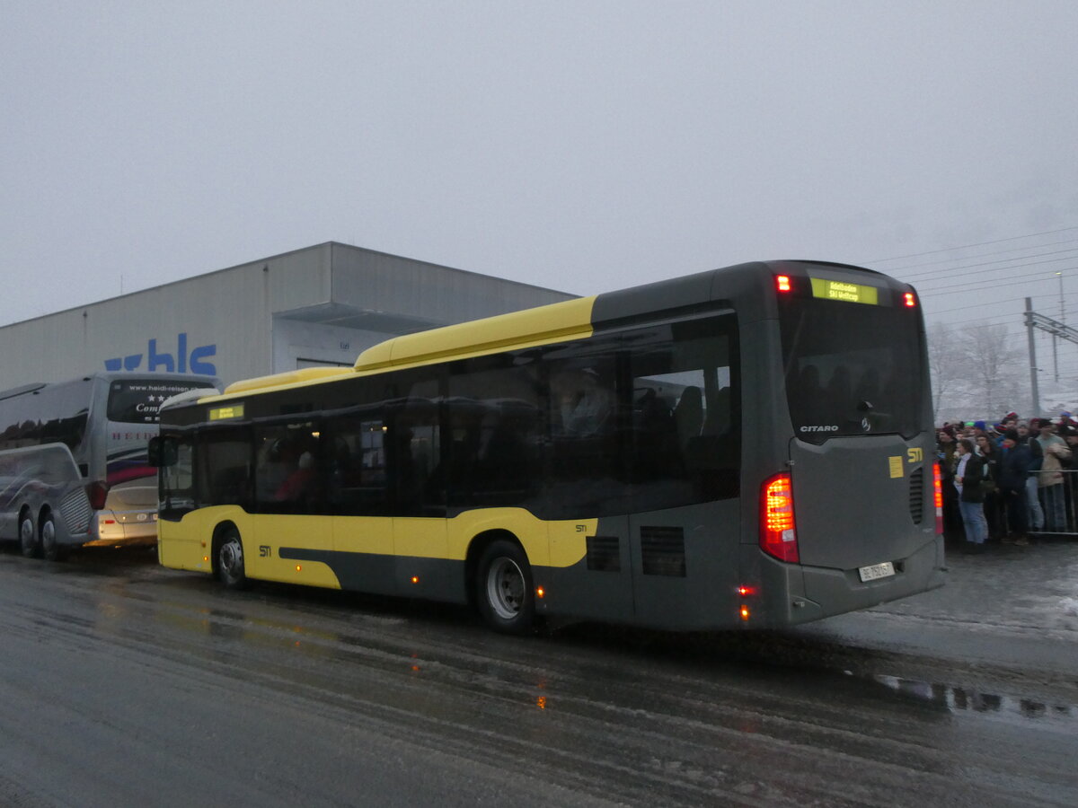 (270'845) - STI Thun - Nr. 157/BE 752'157 - Mercedes am 11. Januar 2025 beim Bahnhof Frutigen