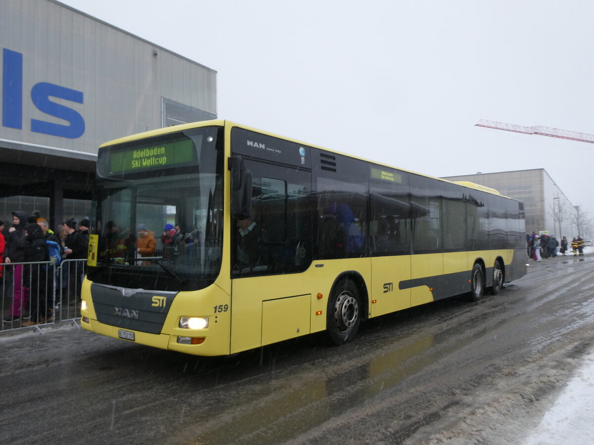 (270'882) - STI Thun - Nr. 159/BE 752'159 - MAN am 11. Januar 2025 beim Bahnhof Frutigen