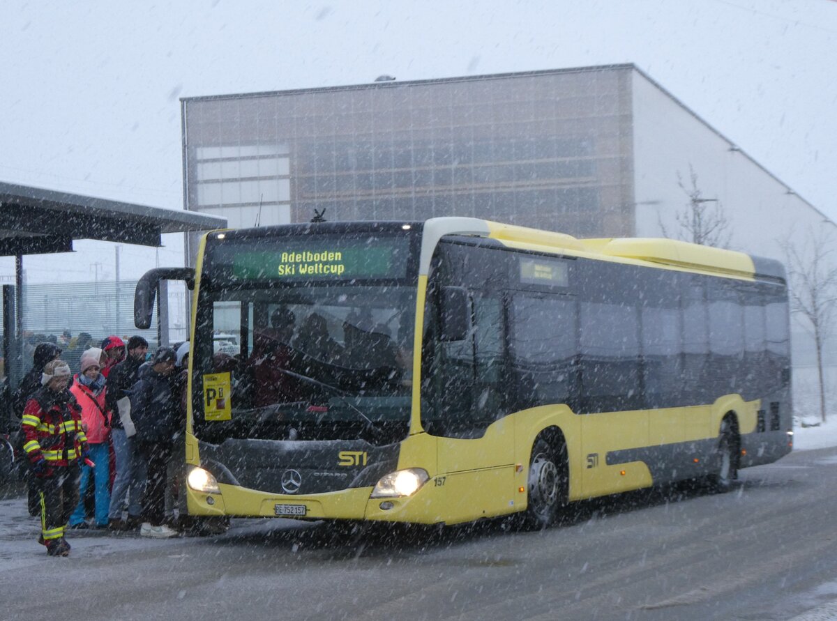 (270'905) - STI Thun - Nr. 157/BE 752'157 - Mercedes am 11. Januar 2025 beim Bahnhof Frutigen