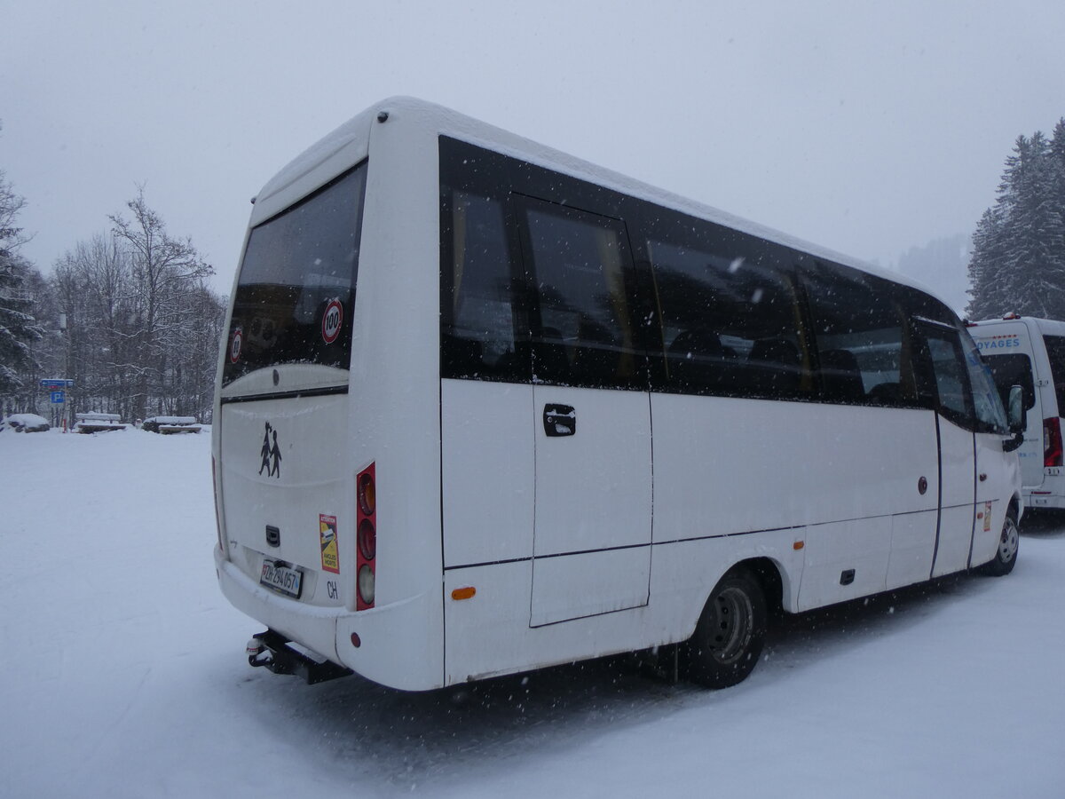 (270'973) - ??? - ZH 294'057 - Iveco/Indcar am 11. Januar 2025 in Adelboden, ASB