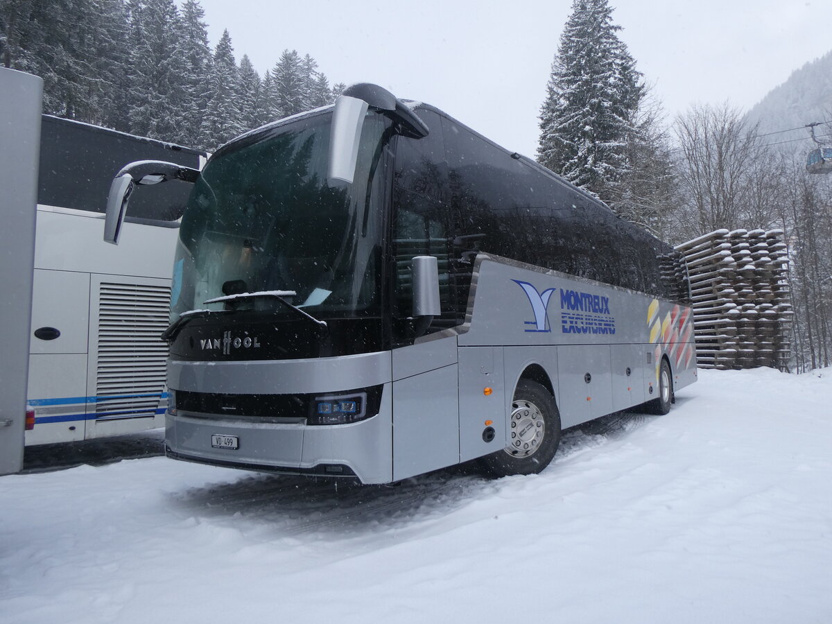 (271'036) - MOB Montreux - Nr. 4/VD 499 - Van Hool am 11. Januar 2025 in Adelboden, ASB