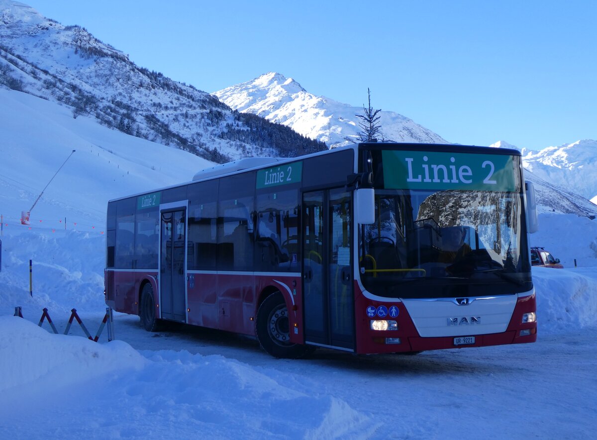 (271'151) - Mattli, Wassen - UR 9221 - MAN (ex Dr. Richard, A-Wien Nr. 1433) am 14. Januar 2025 in Andermatt, Gemsstockbahn