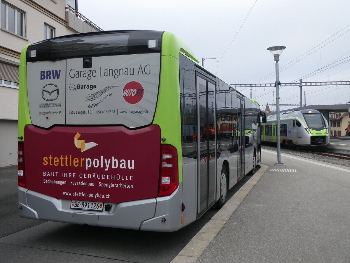 (271'211) - Busland, Burgdorf - Nr. 126/BE 891'126 - Mercedes am 17. Januar 2025 beim Bahnhof Huttwil