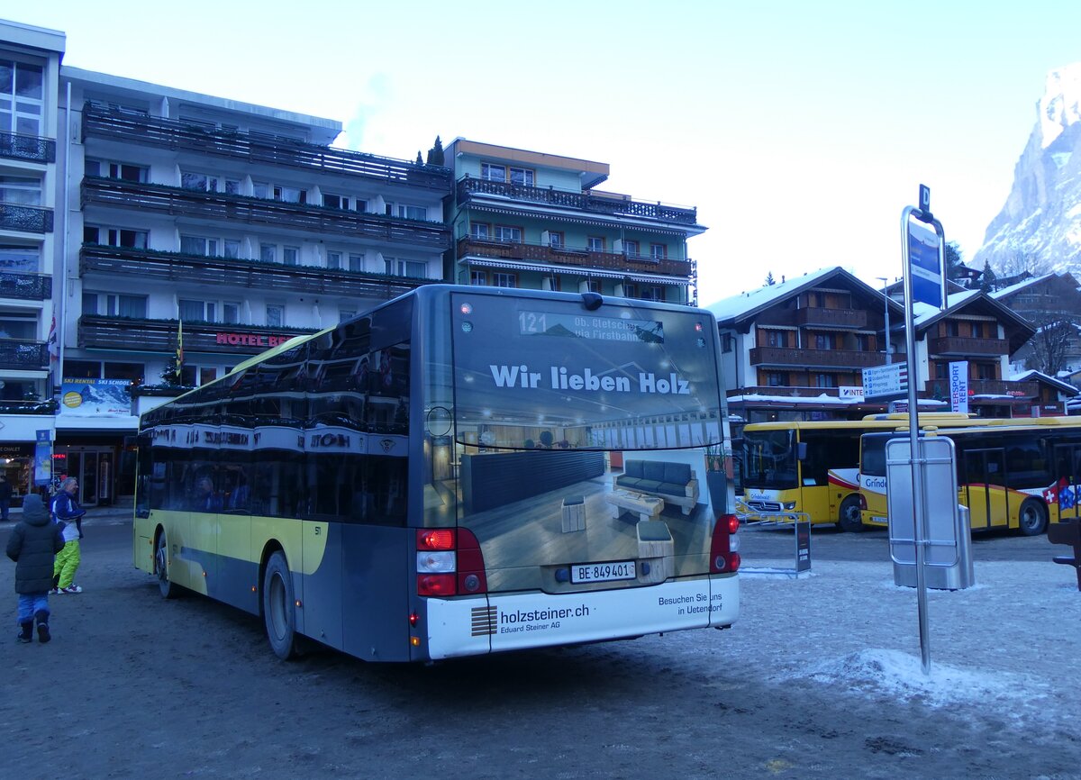 (271'313) - STI Thun - Nr. 401/BE 849'401 - MAN am 18. Januar 2025 beim Bahnhof Grindelwald