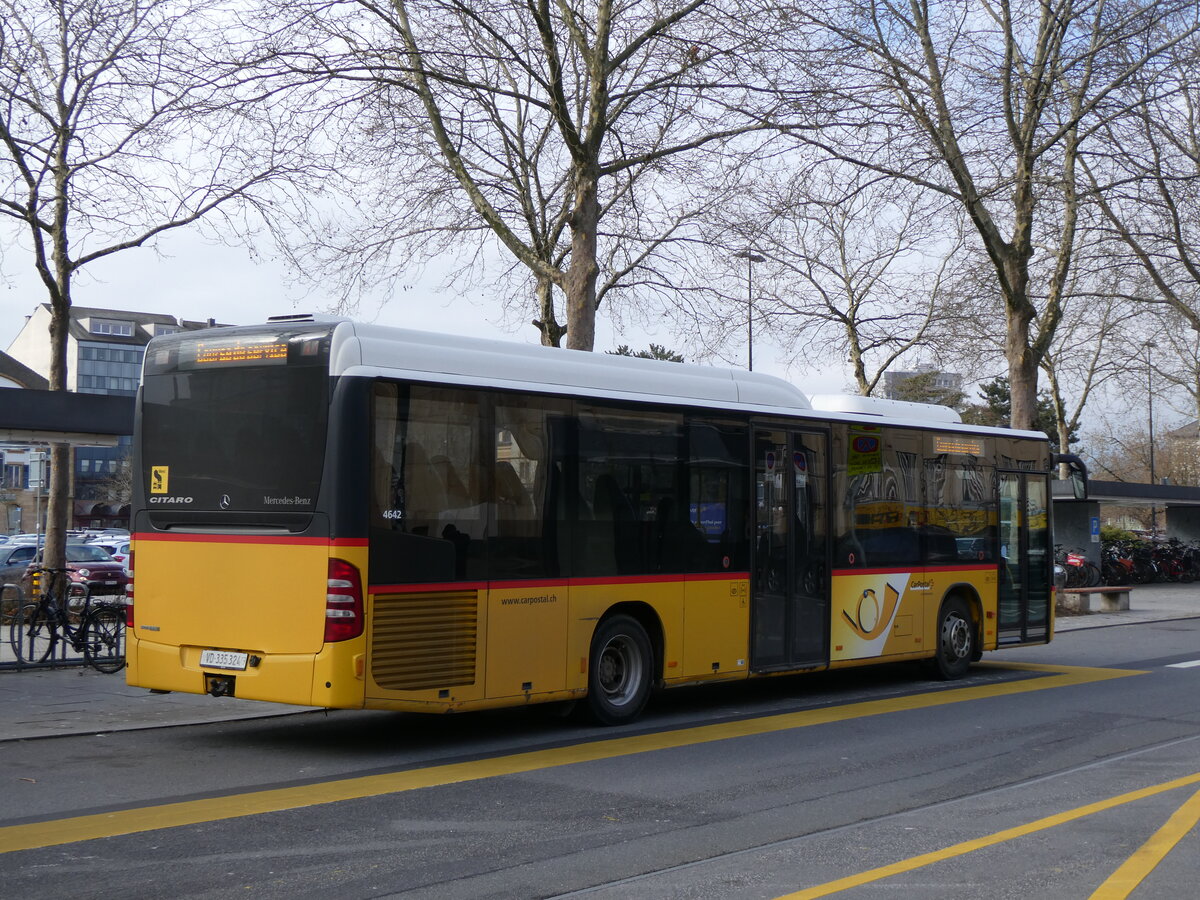 (271'612) - CarPostal Ouest - VD 335'324/PID 4642 - Mercedes am 1. Februar 2025 beim Bahnhof Yverdon