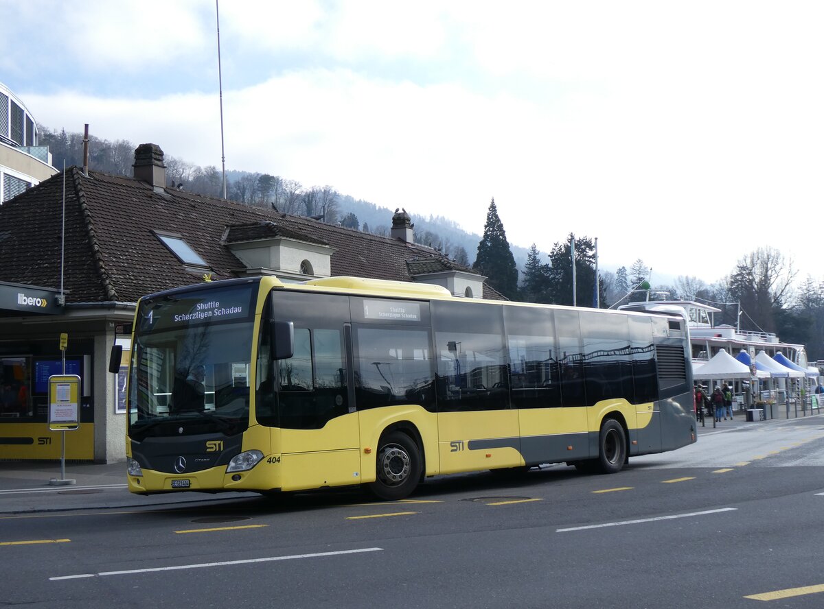 (271'638) - STI Thun - Nr. 404/BE 523'404 - Mercedes am 3. Februar 2025 beim Bahnhof Thun