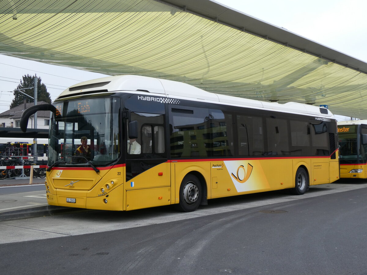 (271'687) - SB Trans, Sursee - Nr. 22/LU 15'610/PID 10'951 - Volvo am 7. Februar 2025 beim Bahnhof Sursee