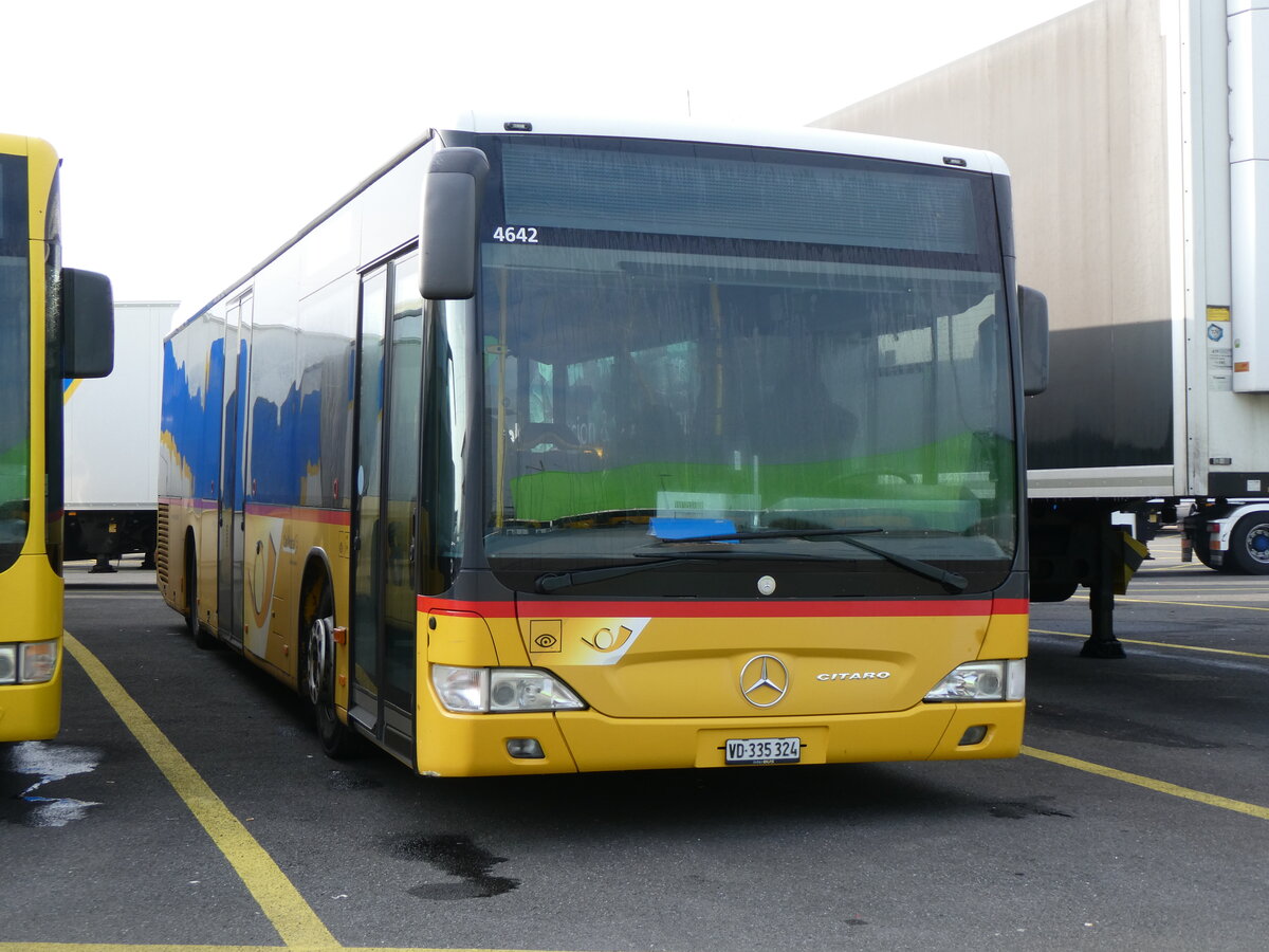 (271'725) - CarPostal Ouest - VD 335'324/PID 4642 - Mercedes am 8. Februar 2025 in Kerzers, Interbus