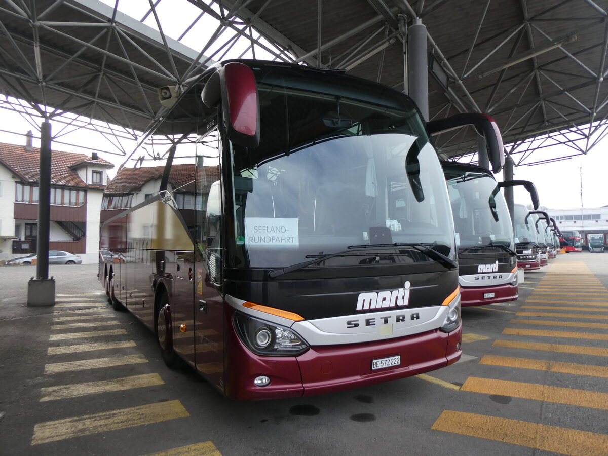 (271'754) - Marti, Kallnach - Nr. 22/BE 572'222 - Setra am 8. Februar 2025 in Kallnach, Car-Terminal