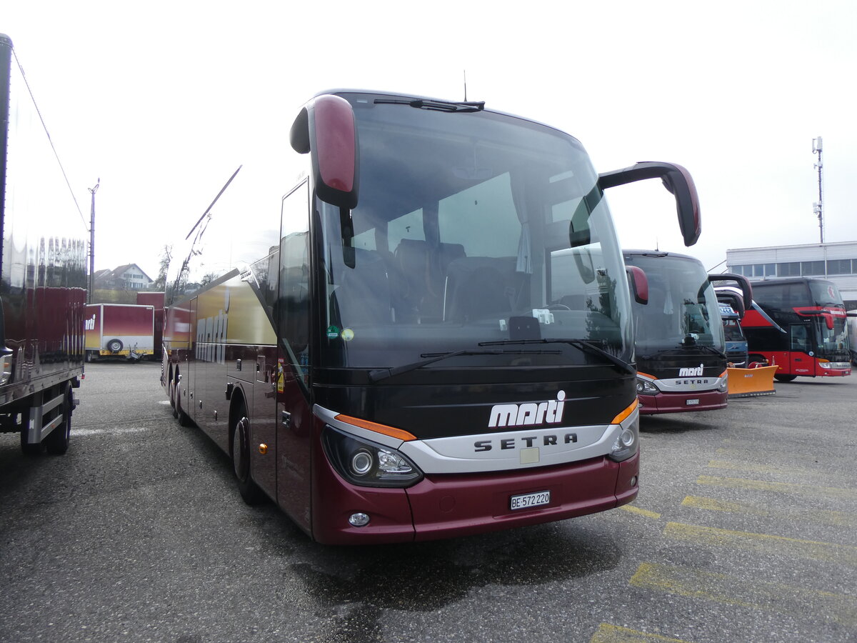 (271'765) - Marti, Kallnach - Nr. 20/BE 572'220 - Setra am 8. Februar 2025 in Kallnach, Car-Terminal