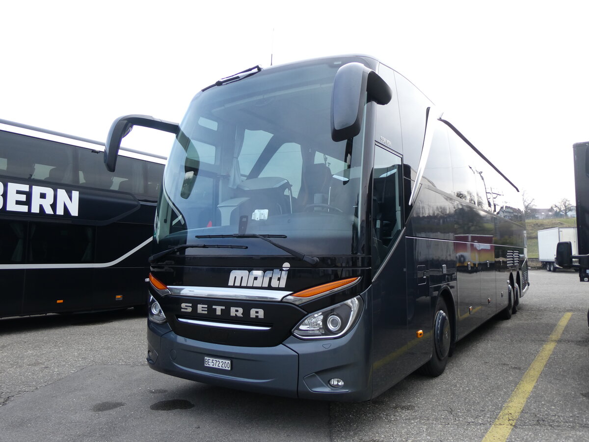 (271'791) - Marti, Kallnach - BE 572'200 - Setra am 8. Februar 2025 in Kallnach, Car-Terminal