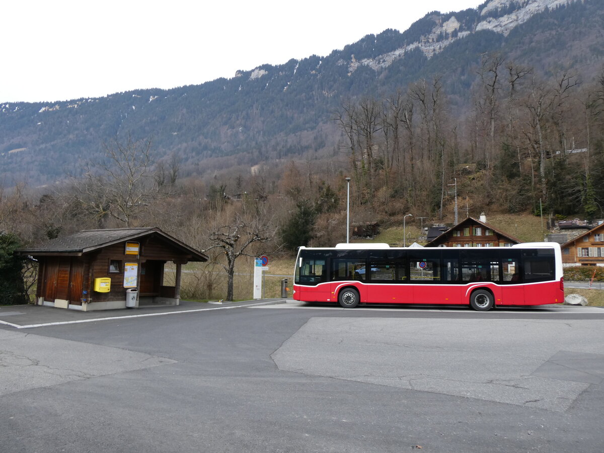 (271'847) - PostAuto Bern - BE 640'277/PID 12'318 - Mercedes (ex Wiener Linien, A-Wien Nr. 8158) am 11. Februar 2025 in Ringgenberg, Sge