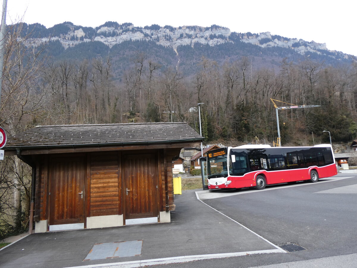 (271'848) - PostAuto Bern - BE 640'277/PID 12'318 - Mercedes (ex Wiener Linien, A-Wien Nr. 8158) am 11. Februar 2025 in Ringgenberg, Sge