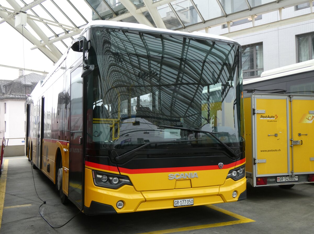 (271'940) - PostAuto Graubnden - GR 177'050/PID 12'108 - Scania am 14. Februar 2025 in Chur, Postautostation