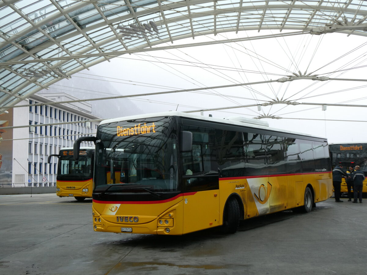 (271'972) - PostAuto Graubnden - GR 179'714/PID 11'283 - Iveco am 14. Februar 2025 in Chur, Postautostation