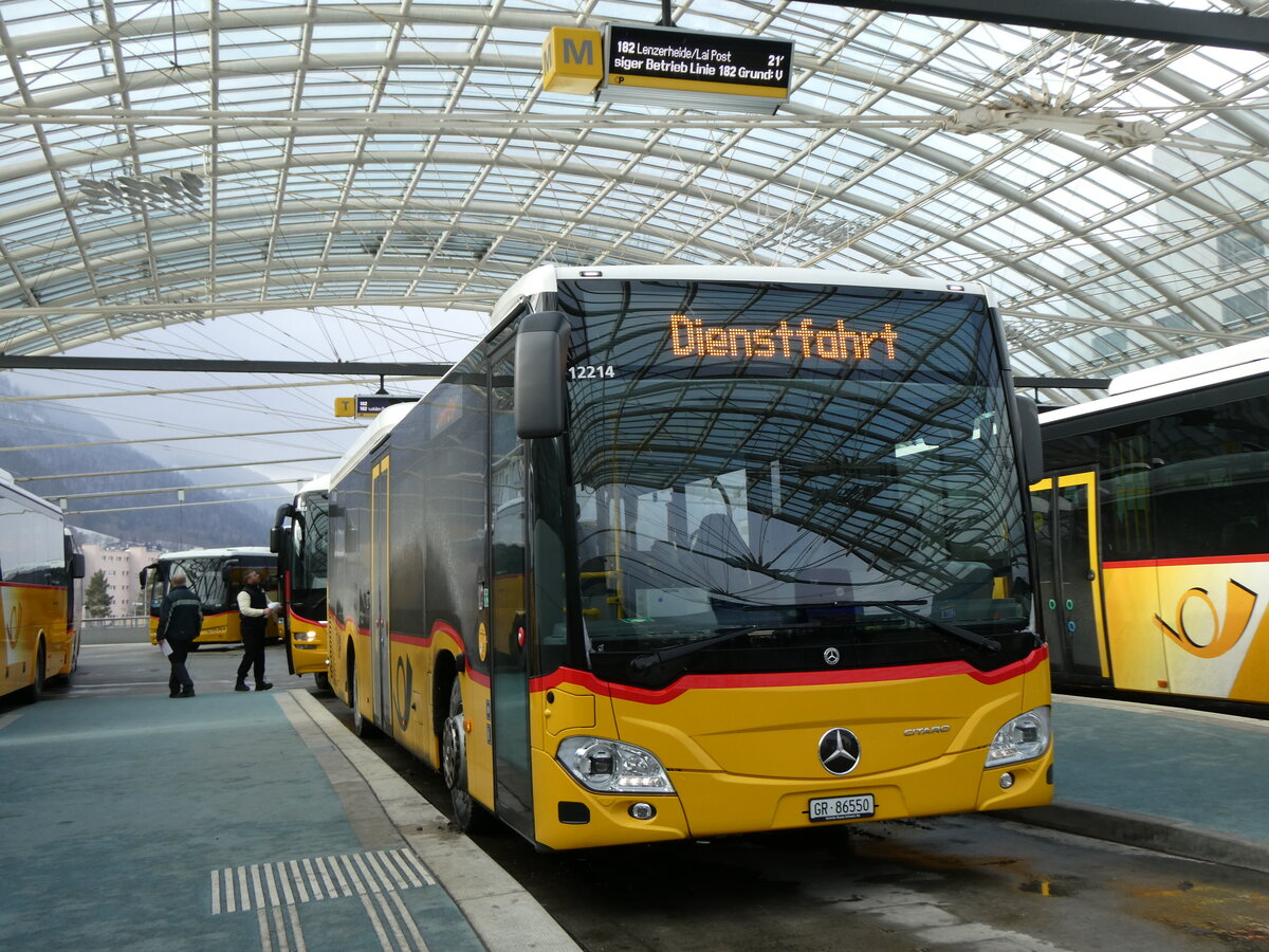 (271'995) - PostAuto Graubnden - GR 86'550/PID 12'214 - Mercedes am 14. Februar 2025 in Chur, Postautostation