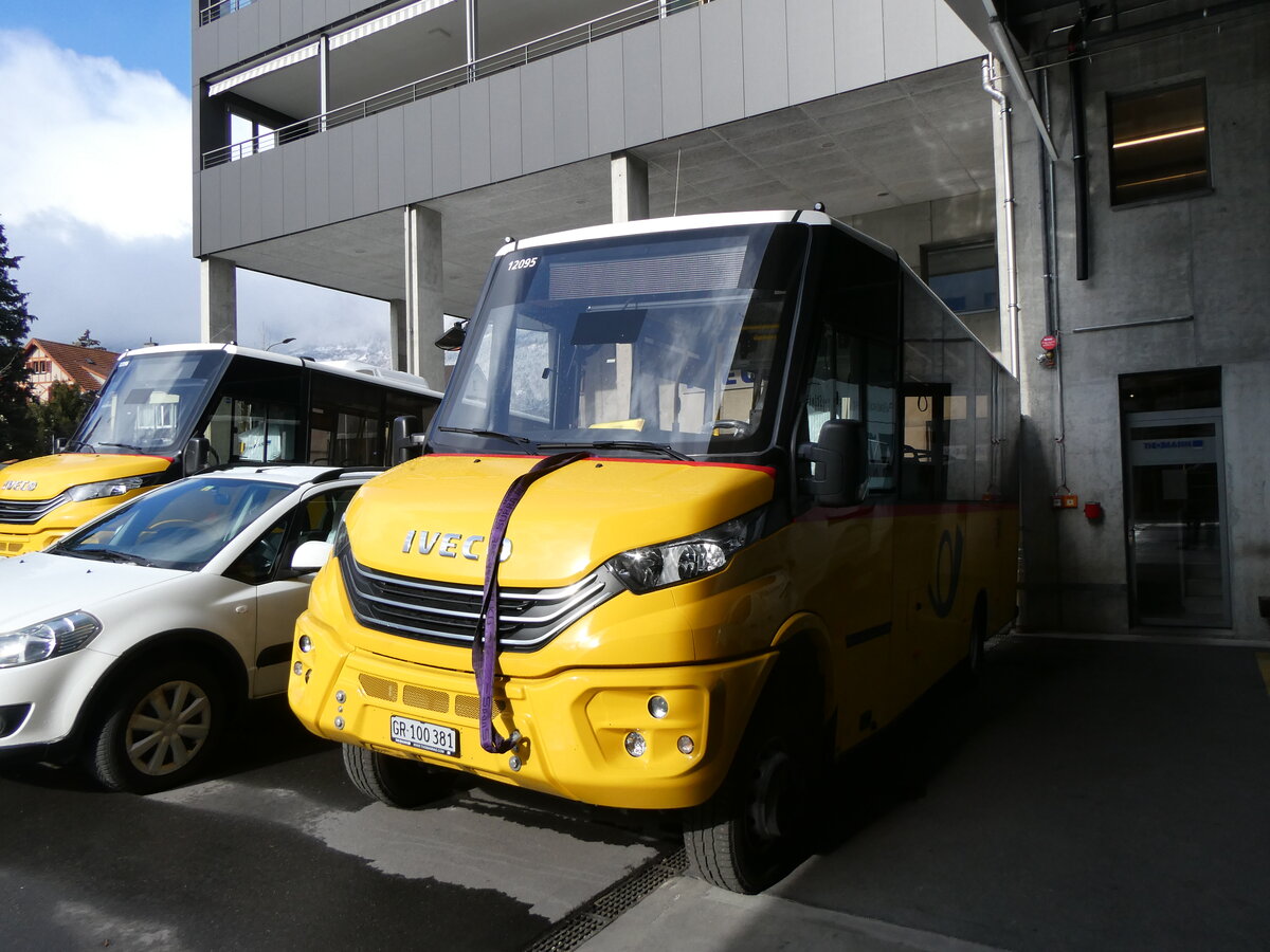 (272'030) - PostAuto Graubnden - GR 100'381/PID 12'095 - Iveco/K-Bus am 14. Februar 2025 in Chur, Garage