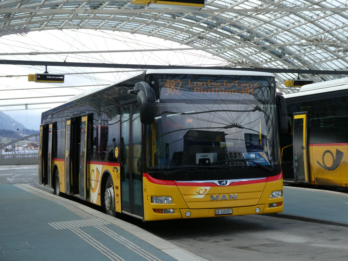 (272'055) - PostAuto Graubnden - GR 168'857/PID 10'764 - MAN am 14. Februar 2025 in Chur, Postautostation