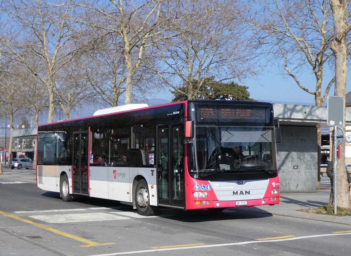 (272'096) - TRAVYS Yverdon - Nr. 117/VD 1110 - MAN am 15. Februar 2025 beim Bahnhof Yverdon