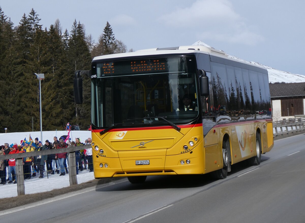 (272'341) - PostAuto Graubnden - GR 162'974/PID 10'745 - Volvo am 22. Februar 2025 in Lantsch/Lenz, Biathlon-WM