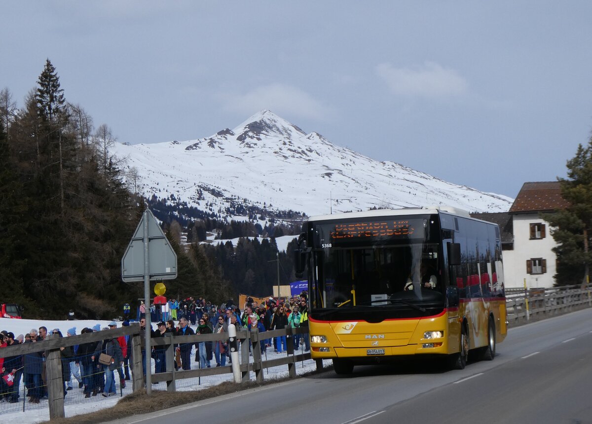 (272'347) - Bossi&Hemmi, Tiefencastel - GR 154'013/PID 5368 - MAN/Gppel (ex Zegg, Samnaun) am 22. Februar 2025 in Lantsch/Lenz, Biathlon-WM