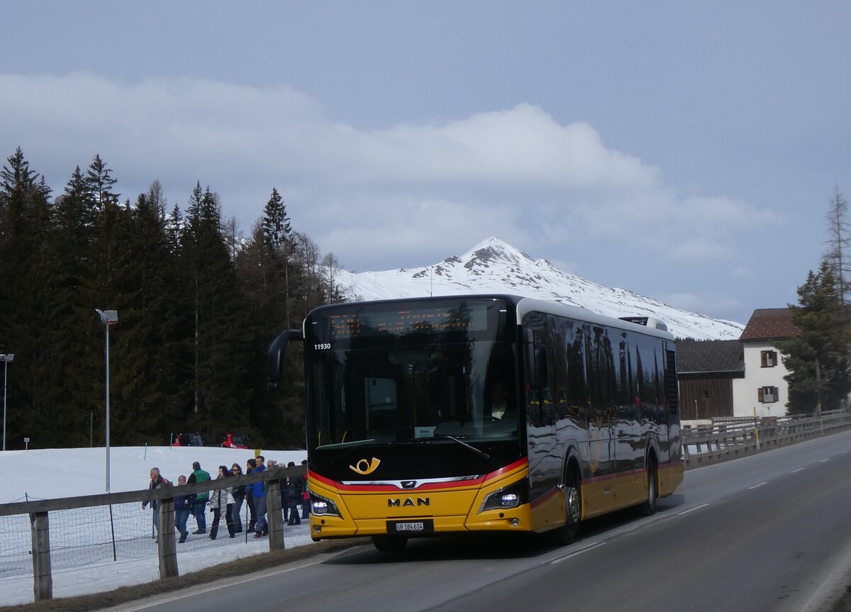 (272'392) - PostAuto Graubnden - GR 184'614/PID 11'930 - MAN am 22. Februar 2025 in Lantsch/Lenz, Biathlon-WM