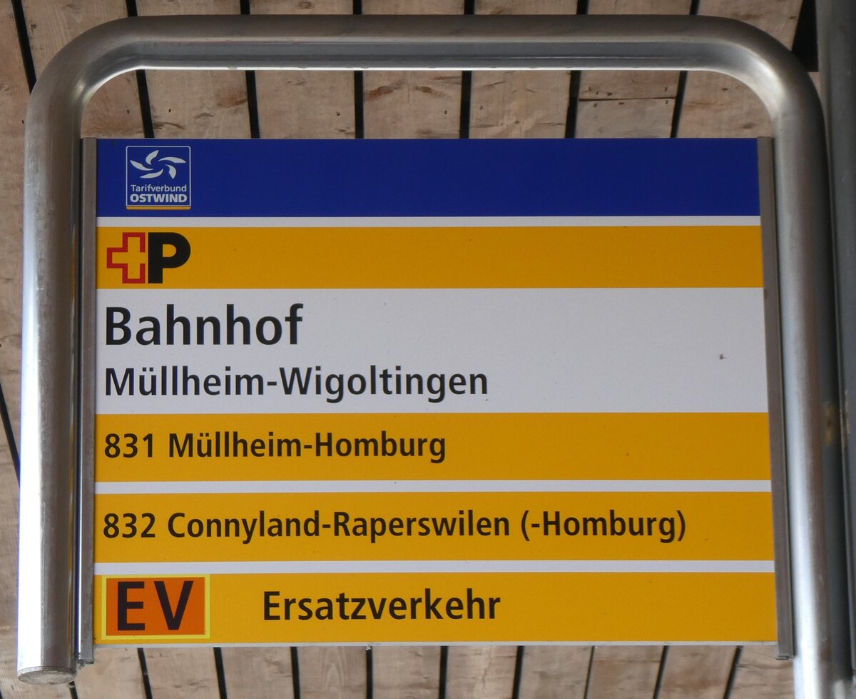 (274'112) - +P-Haltestellenschild - Mllheim-Wigoltingen, Bahnhof - am 22. April 2025