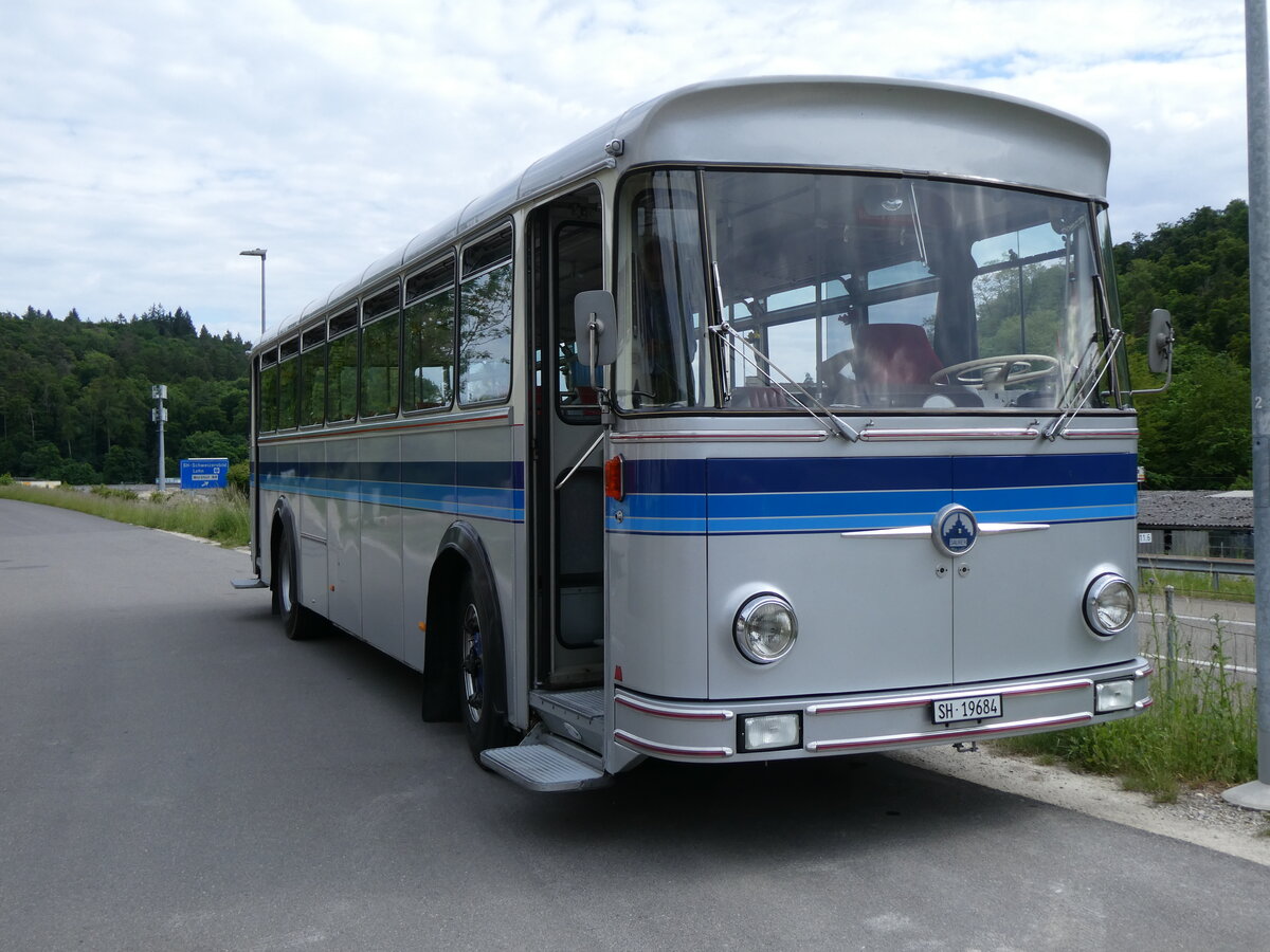(275'679) - Borer, Neuhausen - SH 19'684 - Saurer/Tscher (ex Schttler, D-Kln; ex Braun, D-Mnster; ex Schmid, Hemishofen; ex Brtsch, Bttenhard; ex ASS Schleitheim Nr. 8) am 17. Mai 2025 in Schaffhausen, Gasthof Ziegelhtte
