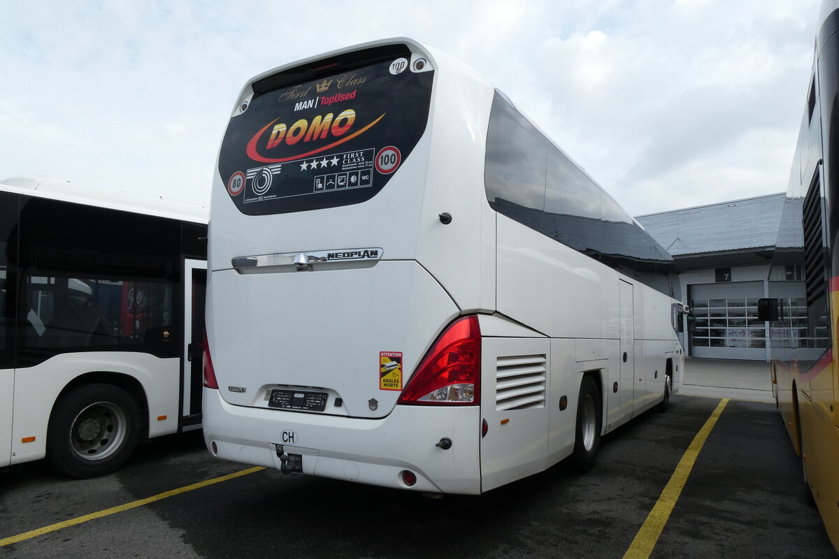 (278'097) - Domo, Glattbrugg - Neoplan (ex Frey, D-Grosskllnbach) am 27. Juli 2025 in Kerzers, Interbus