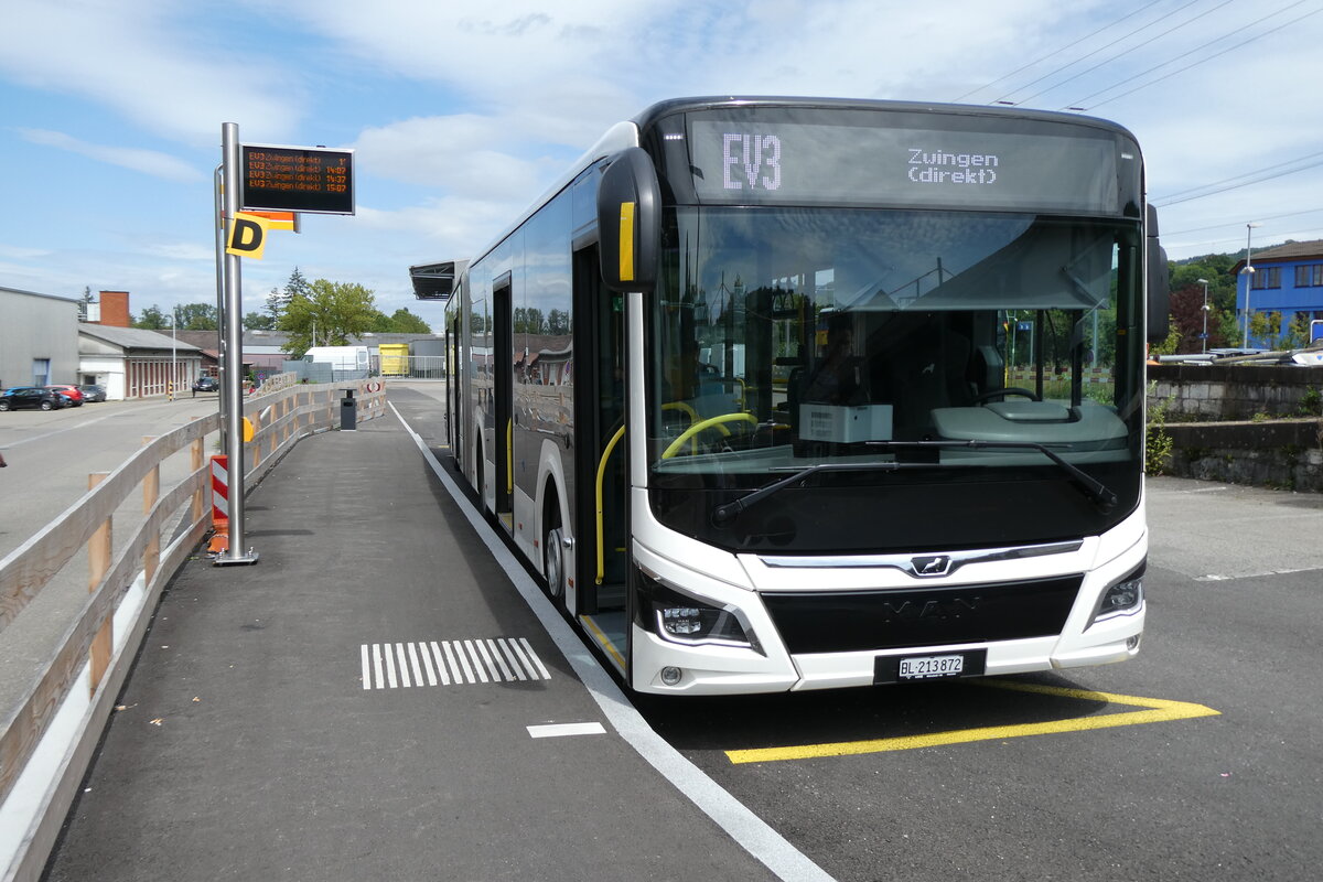 (278'471) - PostAuto Nordschweiz - BL 213'872/PID ? - MAN (ex RSVG Troisdorf/D) am 4. August 2025 beim Bahnhof Aesch