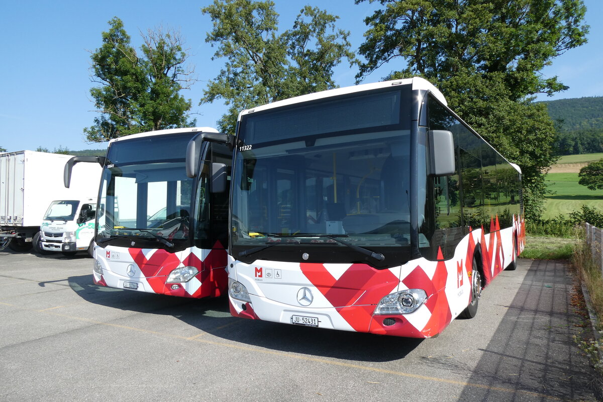 (278'699) - CarPostal Ouest - JU 52'431/PID 11'322 - Mercedes am 9. August 2025 in Develier, Parkplatz