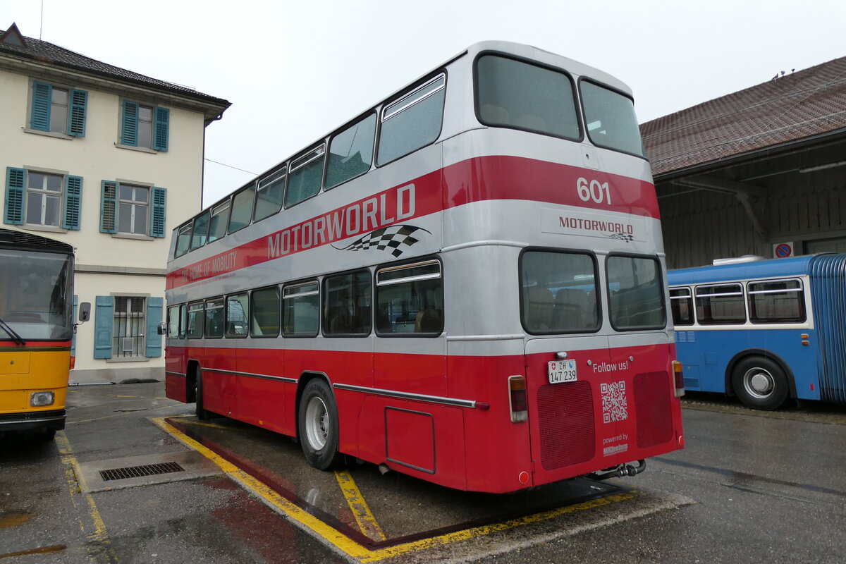 (280'698) - Motorworld, Kemptthal - Nr. 601/ZH 147'239 - Büssing (ex WV Winterthur Nr. 601; ex WV Winterthur Nr. 201; ex Amt für Luftverkehr, Zürich Nr. 47; ex Swissair, Zürich Nr. 23) am 27. September 2025 beim Bahnhof Wädenswil  (280'698) - Motorworld, Kemptthal - Nr. 601/ZH 147'239 - Büssing (ex WV Winterthur Nr. 601; ex WV Winterthur Nr. 201; ex Amt für Luftverkehr, Zürich Nr. 47; ex Swissair, Zürich Nr. 23) am 27. September 2025 beim Bahnhof Wädenswil