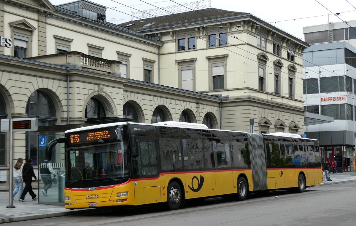 (280'800) - Moser, Flaach - Nr. 293/ZH 186'956/PID 10'109 - MAN am 27. September 2025 beim Hauptbahnhof Winterthur (280'800) - Moser, Flaach - Nr. 293/ZH 186'956/PID 10'109 - MAN am 27. September 2025 beim Hauptbahnhof Winterthur