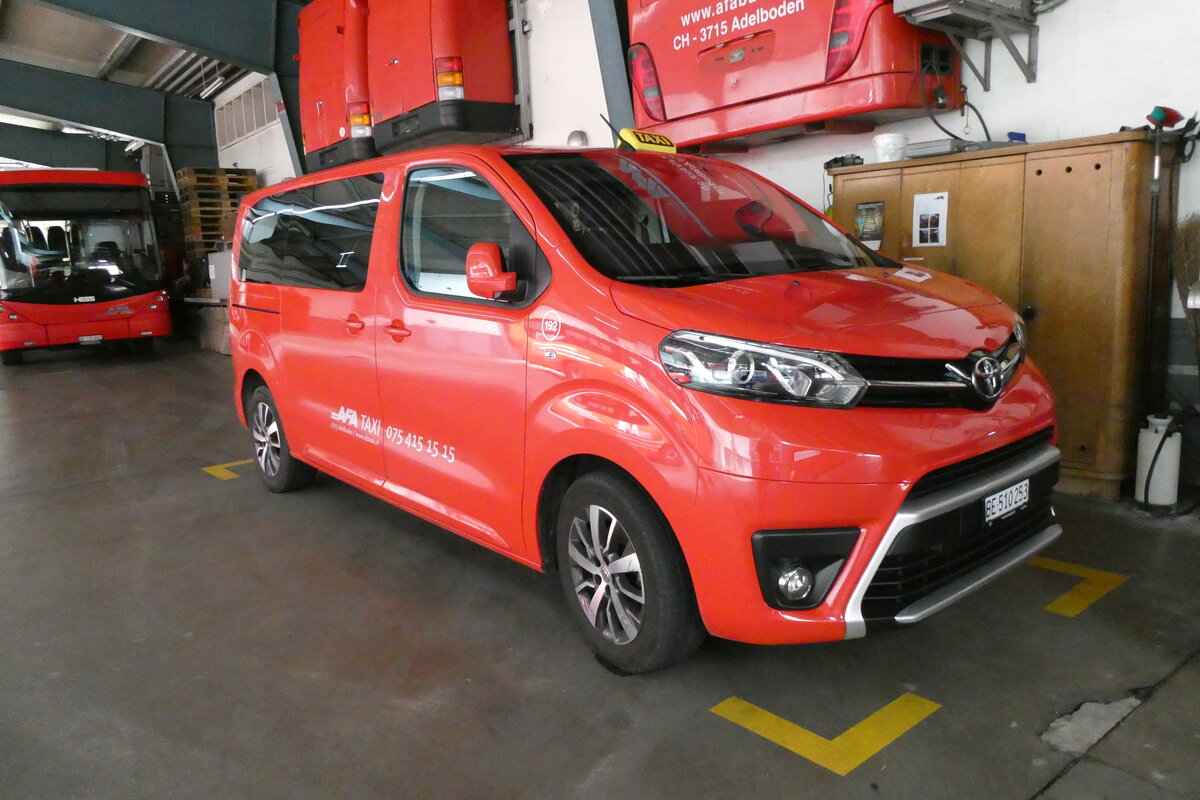 (280'930) - AFA Adelboden - Nr. 192/BE 510'253 - Toyota am 3. Oktober 2025 in Adelboden, Busstation (280'930) - AFA Adelboden - Nr. 192/BE 510'253 - Toyota am 3. Oktober 2025 in Adelboden, Busstation