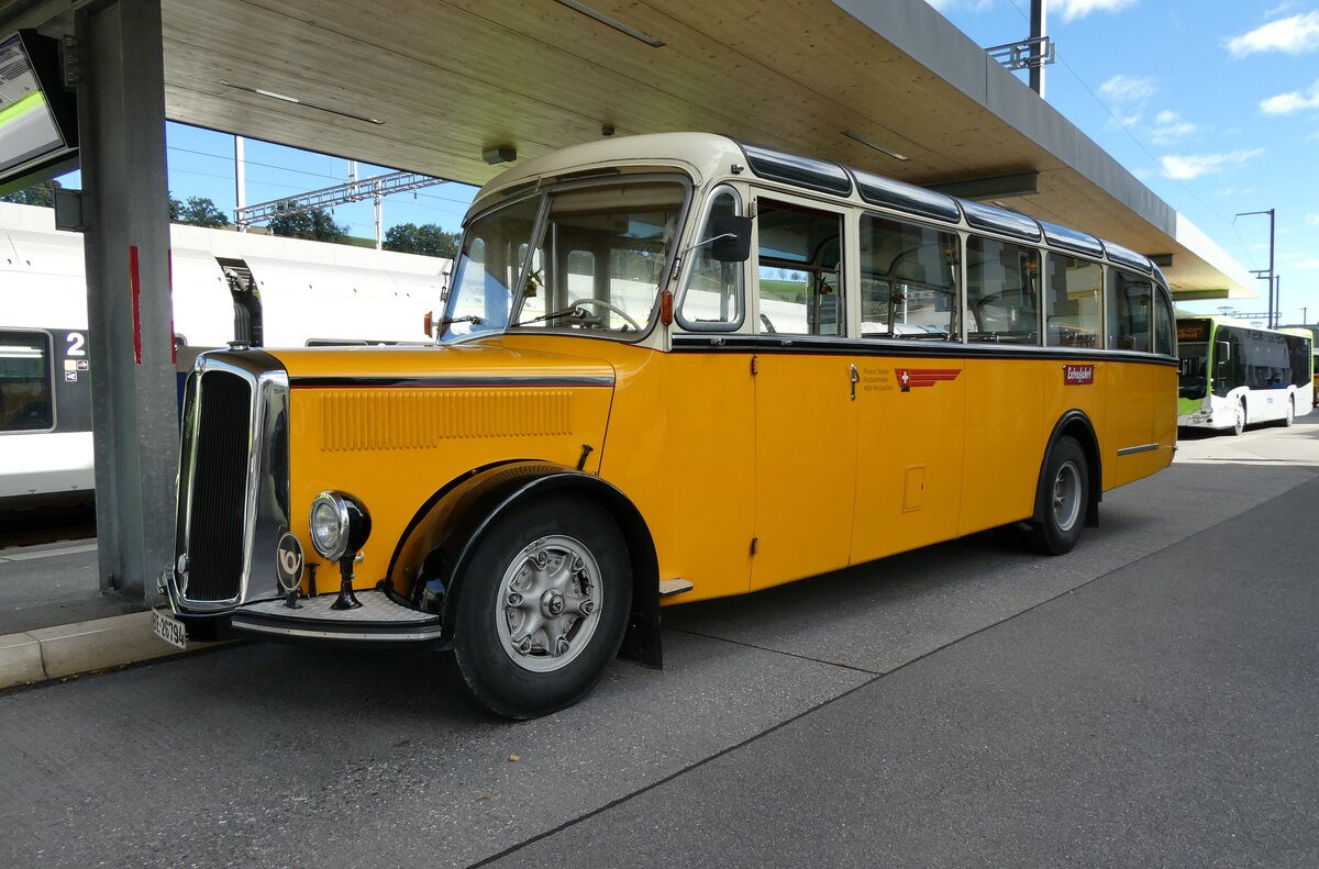 (280'957) - Stalder, Wyssachen - BE 26'794 - Saurer/R&J (ex Loosli, Wyssachen) am 4. Oktober 2025 beim Bahnhof Huttwil