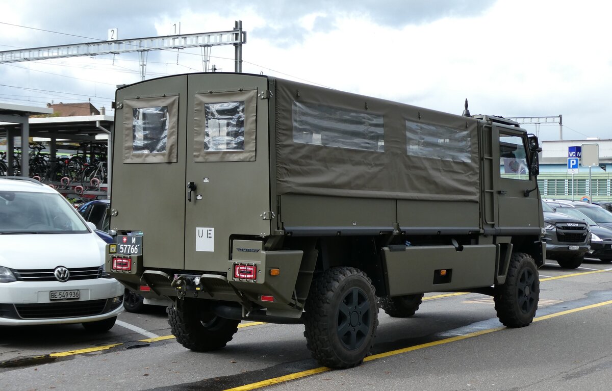 (281'030) - Schweizer Armee - M+57'766 - Bucher-Mowag am 5. Oktober 2025 in Thun, CarTerminal