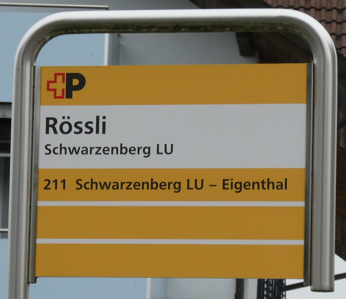 (281'337) - +P-Haltestellenschild - Schwarzenberg LU, Rssli - am 12. Oktober 2025